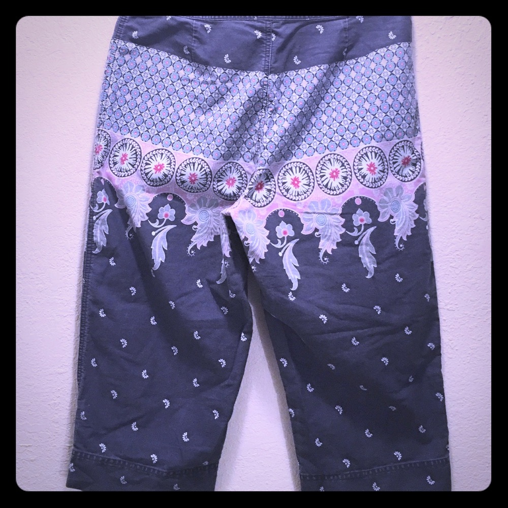 Old Navy crop pants